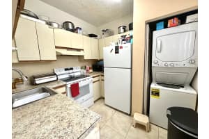 661 Cypress Lake Boulevard L, Deerfield Beach, FL 33064 Sold 04/30/25