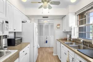 1 Golfs Edge F, West Palm Beach, FL 33417 Sold 02/05/25