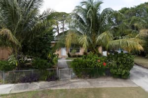 1611 NW 3rd Street, Boynton Beach, FL 33435 Sold 02/26/25