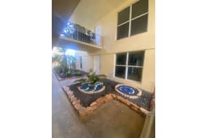 733 Hummingbird Way 5, North Palm Beach, FL 33408 - MLS#R11039304