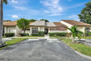 3679 English Road B, Lake Worth, FL 33467 Sold 02/27/25