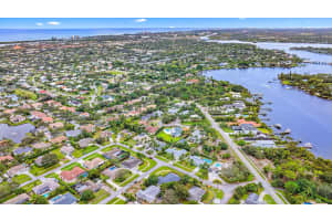 19787 Hibiscus Drive, Jupiter, FL 33469 Sold 08/08/25