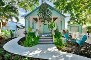 110 S Palmway, Lake Worth Beach, FL 33460 - MLS#R11039408