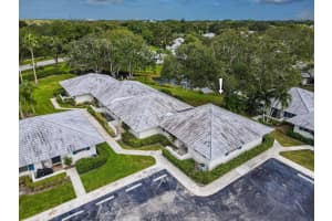 911 Club Drive, Palm Beach Gardens, FL 33418 Sold 08/13/25