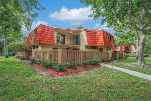 MLS# R11039442, Boca Raton, Florida 33433