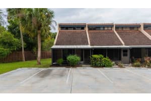 2400 Se Garden Terrace 101, Port Saint Lucie