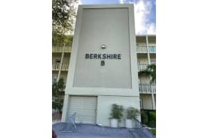 3032 Berkshire B, Deerfield Beach, FL 33442 Sold 04/30/25