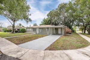811 W Country Club Circle, Plantation, FL 33317 Sold 02/05/25