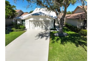 211 St Charles Court, Jupiter, FL 33477 Sold 02/27/25