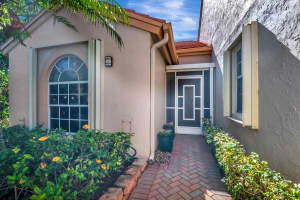 7910 Sandy Pointe Drive 198, Delray Beach, FL 33446 Sold 07/15/25