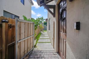 3760 NE 2nd Street, Homestead, FL 33033 Sold 02/07/25