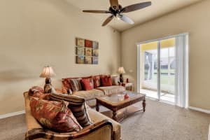 6470 Oxford Circle 102, Vero Beach, FL 32966 Sold 04/25/25