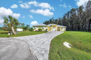1530 Pineburke Lane, Fort Pierce, FL 34947 Sold 02/14/25