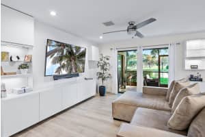 8 Lexington Lane E C, Palm Beach Gardens, FL 33418 Sold 02/14/25