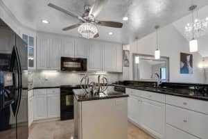 6136 SE Georgetown Place, Hobe Sound, FL 33455 - MLS#R11040193