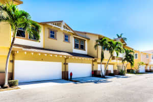 690 Pacific Grove Drive 4, West Palm Beach, FL 33401 Sold 02/28/25