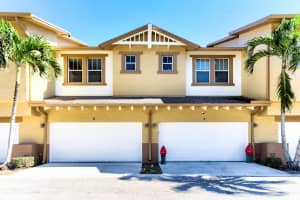 690 Pacific Grove Drive 4, West Palm Beach, FL 33401 Sold 02/28/25