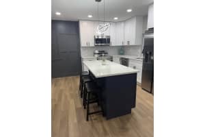 556 NE Solida Circle NE, Port Saint Lucie, FL 34983 Sold 03/14/25