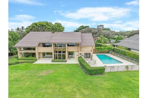 2504 Embassy Drive, West Palm Beach, FL 33401 Sold 01/31/25