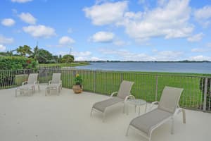 2504 Embassy Drive, West Palm Beach, FL 33401 Sold 01/31/25
