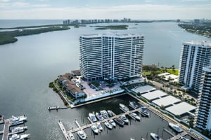 100 Lakeshore Drive 1753, North Palm Beach