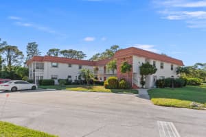 2600 SE Ocean Boulevard P-8, Stuart, FL 34996 Sold 04/24/25