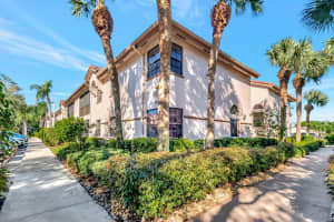 5203 Europa Drive E, Boynton Beach, FL 33437 Sold 05/13/25
