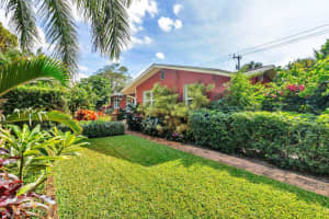 844 Avon Road, West Palm Beach, FL 33401 Sold 03/12/25