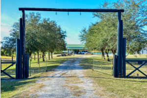 7900 SW Conners Highway, Okeechobee, FL 34974 Sold 04/21/25