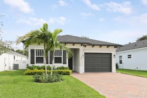 709 N Perry Avenue, Jupiter, FL 33458 Sold 01/17/25
