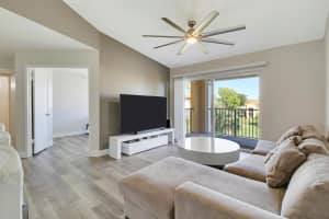157 Yacht Club Way 304, Hypoluxo, FL 33462 Sold 12/17/24
