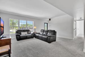 286 Holly Drive, Palm Beach Gardens, FL 33410 Sold 04/24/25