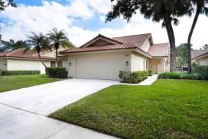 2900 Eagle Lane, West Palm Beach, FL 33409 Sold 02/21/25