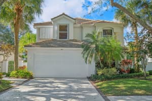 22 Grand Bay Circle, Juno Beach, FL 33408 Sold 02/14/25