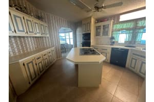 7924 SE Saratoga Drive, Hobe Sound, FL 33455 Sold 12/30/24