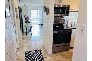 2812 S Garden Drive 202, Lake Worth, FL 33461 Sold 03/14/25