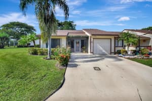 31 Mayfair Lane, Boynton Beach, FL 33426 Sold 03/20/25