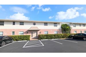2035 S Seacrest Boulevard C, Boynton Beach, FL 33435 Sold 04/25/25