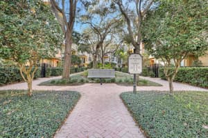 2751 Ravella Way, Palm Beach Gardens, FL 33410 Sold 07/18/25