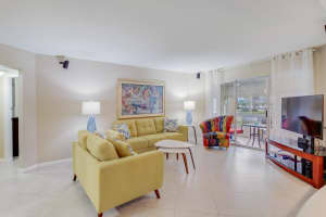 3590 Via Poinciana 112, Lake Worth, FL 33467 Sold 06/05/25