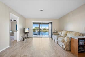 183 SE Village Drive 183, Port Saint Lucie, FL 34953 Sold 04/02/25