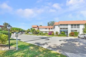 2600 SE Ocean Boulevard 5, Stuart, FL 34996 Sold 02/13/25