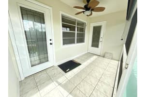 5300 Washington Street I205, Hollywood, FL 33021 Sold 05/05/25