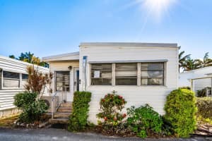 8 Hibiscus Drive H, Briny Breezes, FL 33435 Sold 04/09/25