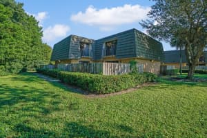 2419 24th Way, West Palm Beach, FL 33407 Sold 08/08/25