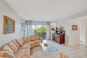 3959 Via Poinciana Drive 406, Lake Worth, FL 33467 Sold 05/19/25