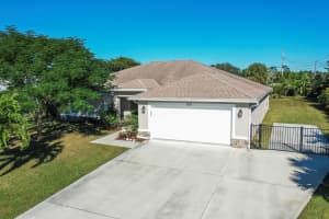 125 SW Oakland Avenue, Port Saint Lucie, FL 34953 Sold 04/14/25