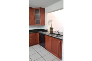 104 Lakeview Drive E, Royal Palm Beach, FL 33411 Sold 02/26/25