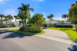 111 Golfview Drive, Tequesta, FL 33469 Sold 02/28/25