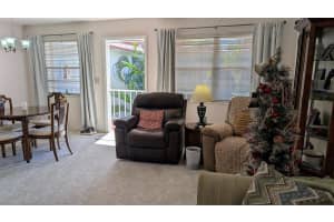 2600 SE Ocean Boulevard 12, Stuart, FL 34996 Sold 01/30/25